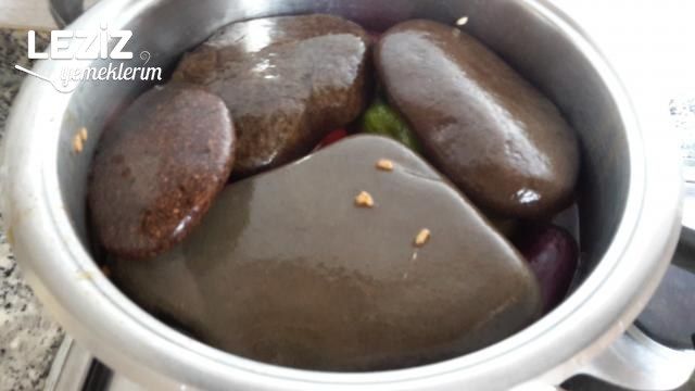 Kıymalı Yaz Dolması (Patlıcan İle)