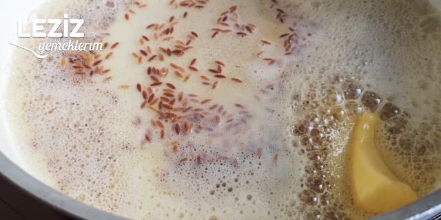 Tavuk Suyuna Tavuklu Pirinç Pilavı