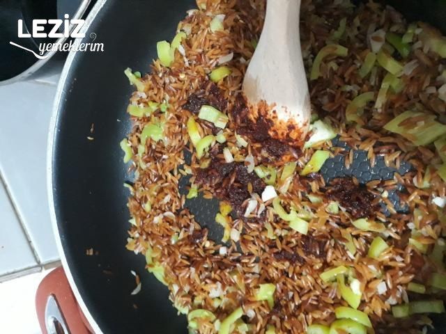 Tavuk Suyuna Nohutlu Arpa Şehriye Pilavı