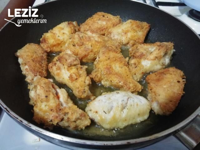 Tavada Çıtır Çıtır Tavuk Kanatları