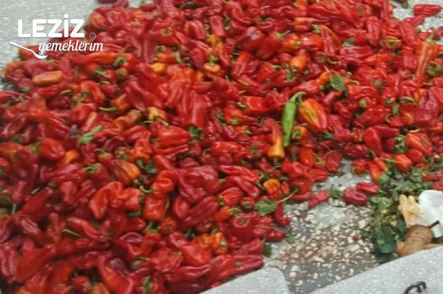 Şanlıurfanın Yöresel Lezzeti Ev Yapımı Pratik İsot Yapımı (Urfanın Meşhuru)