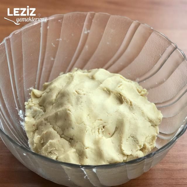 Bayatlamayan Tuzlu Kurabiye Nasıl Yapılır