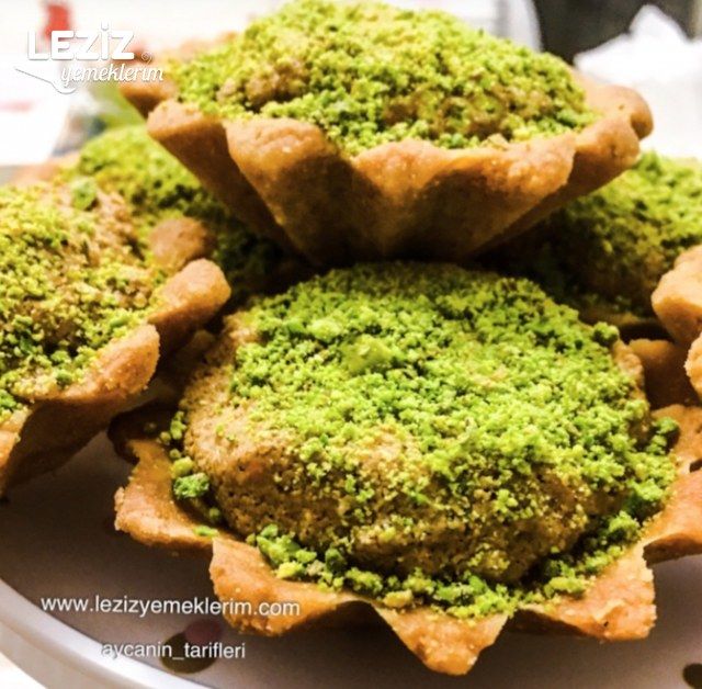 Tahinli Ve Fıstıklı Tart
