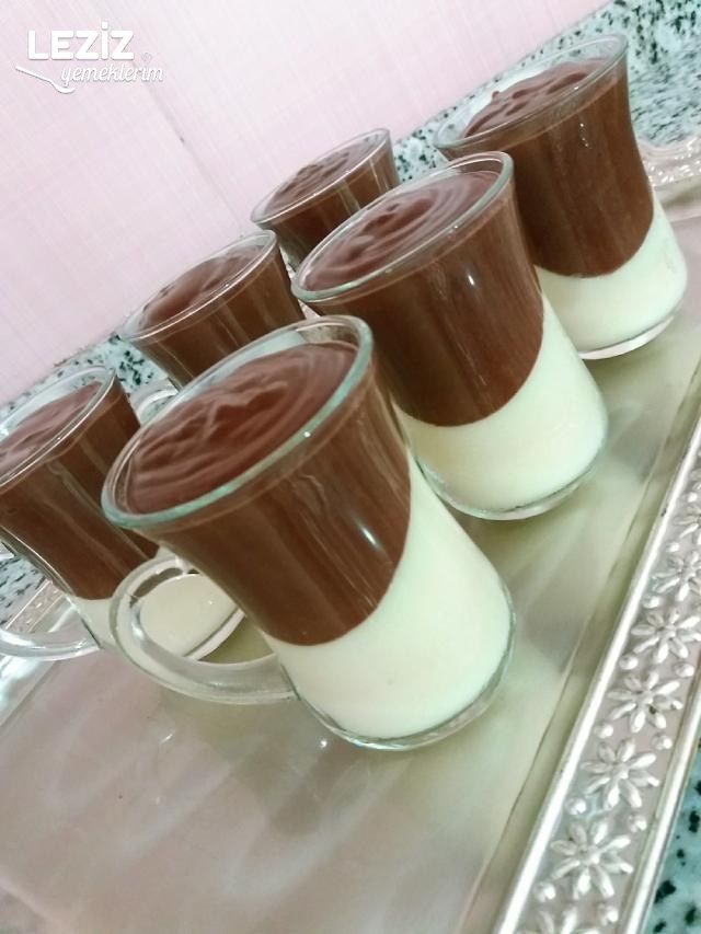 Bardakta İki Renkli Muhallebi