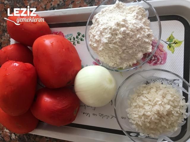 Pratik Domates Çorbası