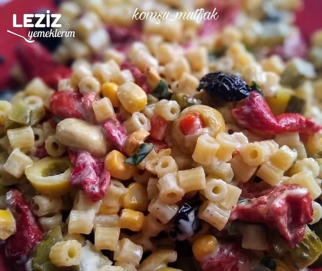 Tahin Soslu Makarna Salatası