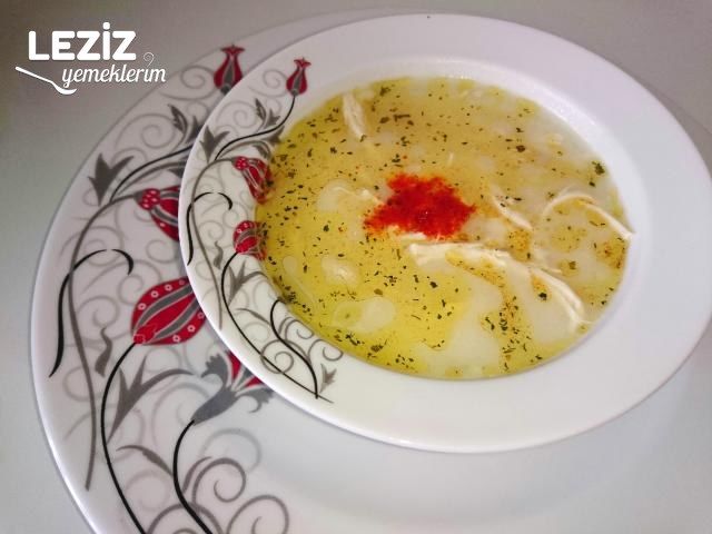 Pratik Terbiyeli Tavuk Çorbası
