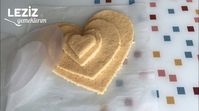 Tek Fırın Tepsisinden 4 Katlı Pasta
