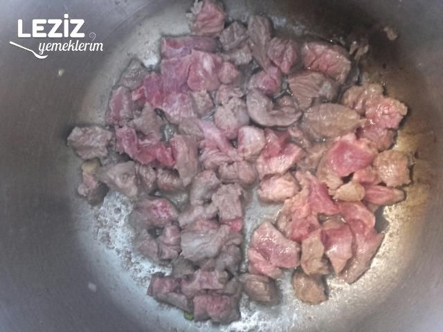 Kuşbaşı Etli Nohut Yemeği Tarifi