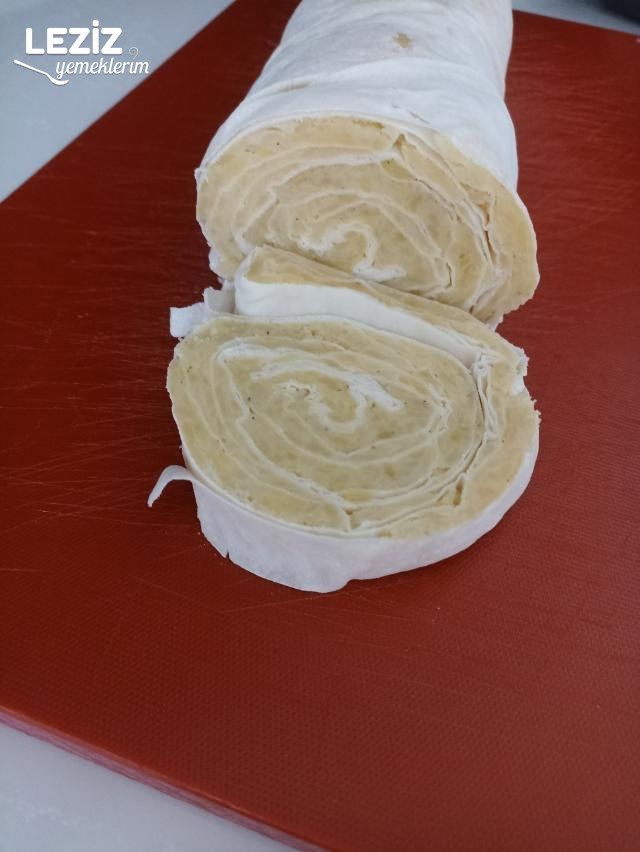 Buzluk İçin Patatesli Dolama Böreği