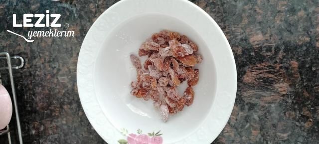 Üzümlü Kek Tarifi (Borcamda)