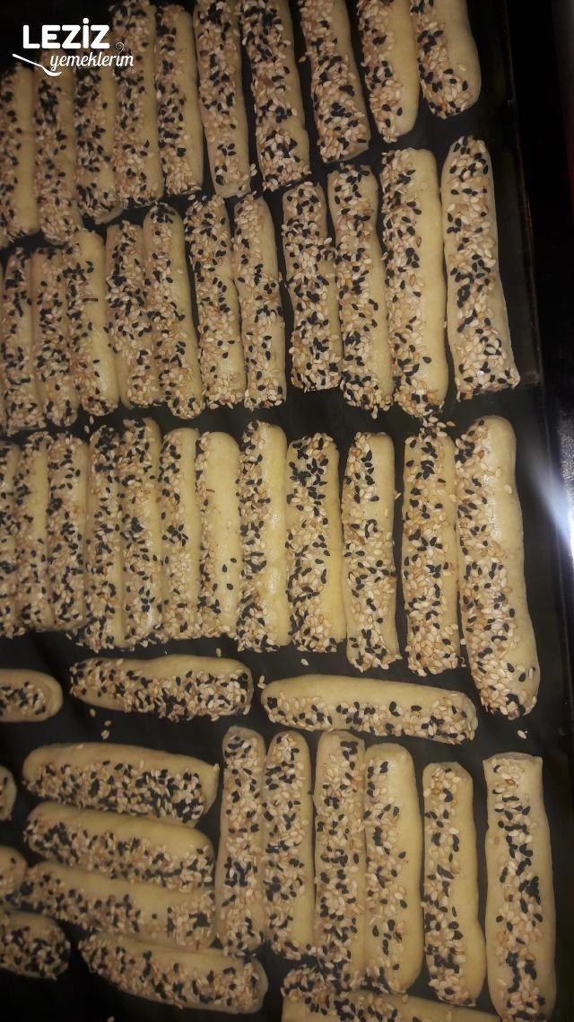 Tuzlu Susamlı Çubuk Tarifi