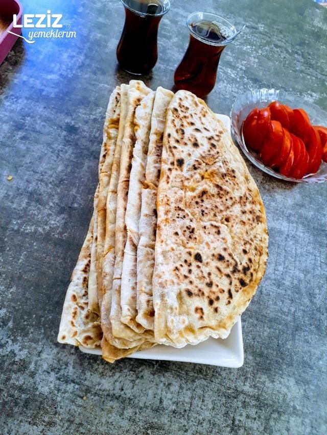 Karışık Sebzeli El Açması Gözleme