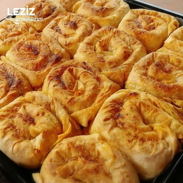 Patatesli Gül Böreği Yapımı