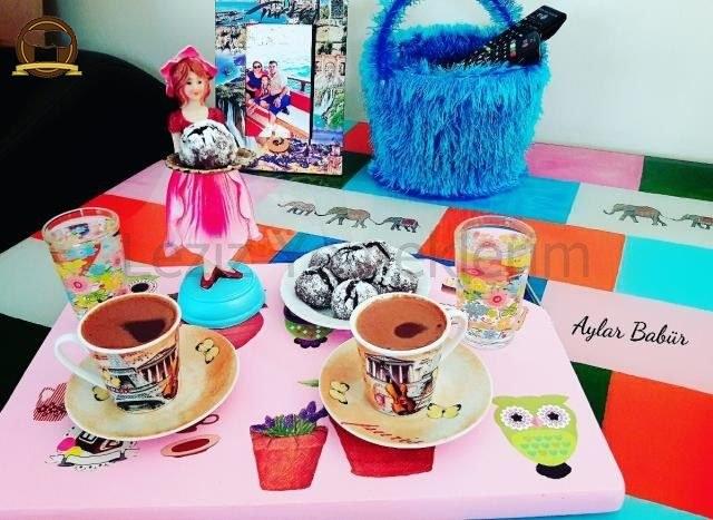 Çikolata Tadında Çatlak Kurabiye