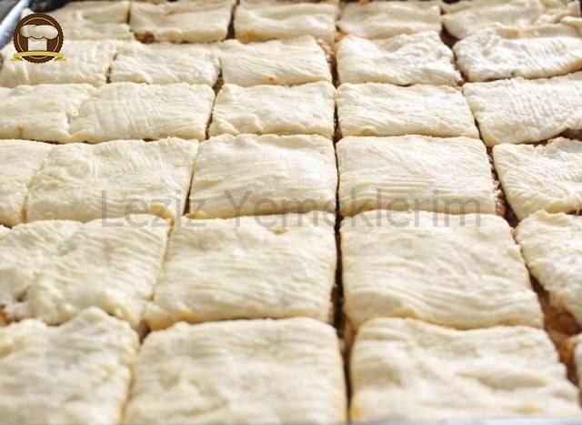 El Açması Patlıcanlı Börek