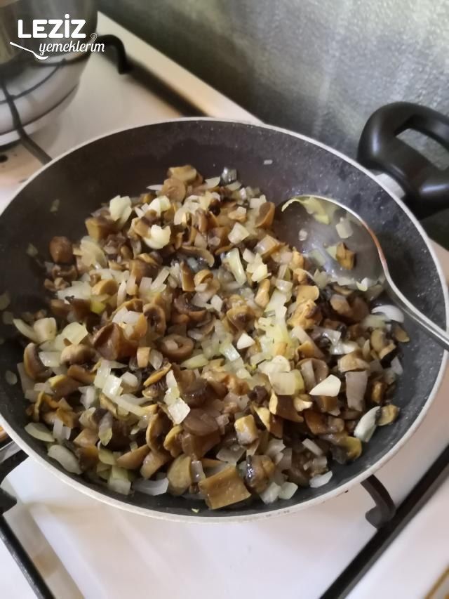 Mantarlı Çanak Köfte