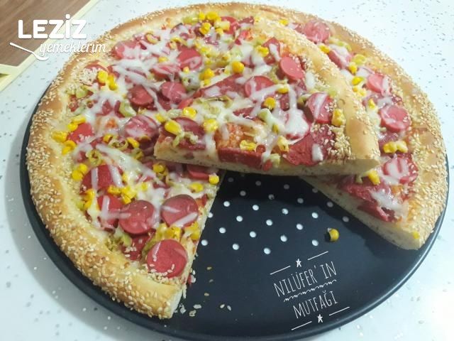 Nefis Karışık Pizza Tarifi