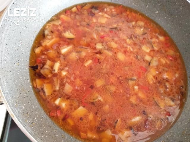 Nefis Patlıcanlı Pilav Tarifi