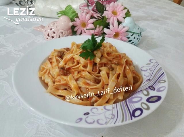 Kıymalı Domatesli Makarna (Nefis)