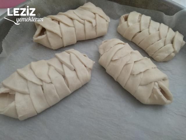 Çok Pratik Milföylü Örgü Börek