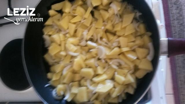 Soğanlı Patates Kızartması (Mutlaka Deneyin)