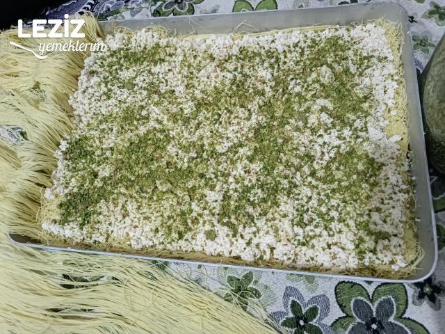 Hasır Kadayıf Tatlısı Tarifi (Püf Noktalarıyla)