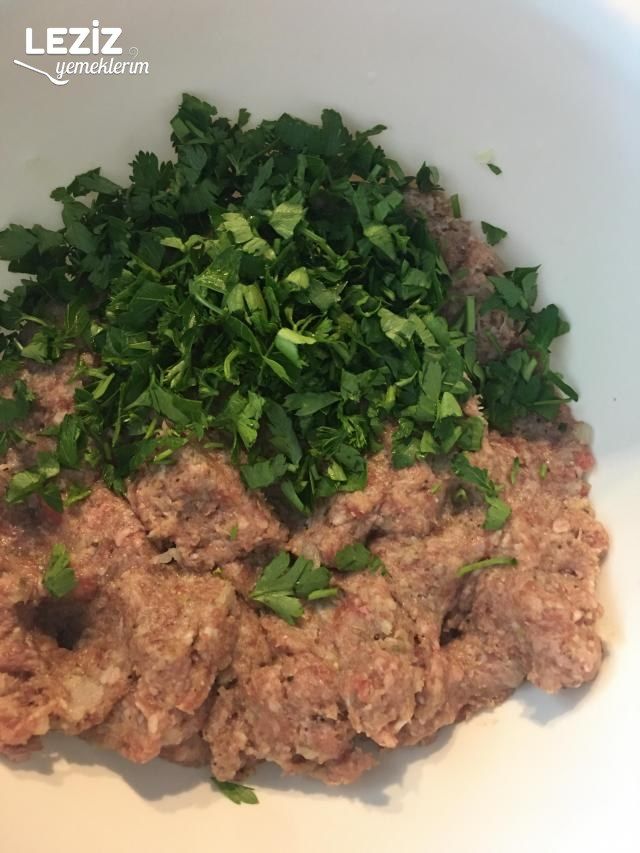 Patlıcanlı Güveç Köfte