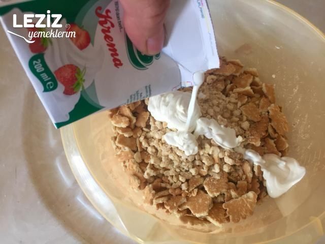 Kolay Mozaik Pasta Yapımı