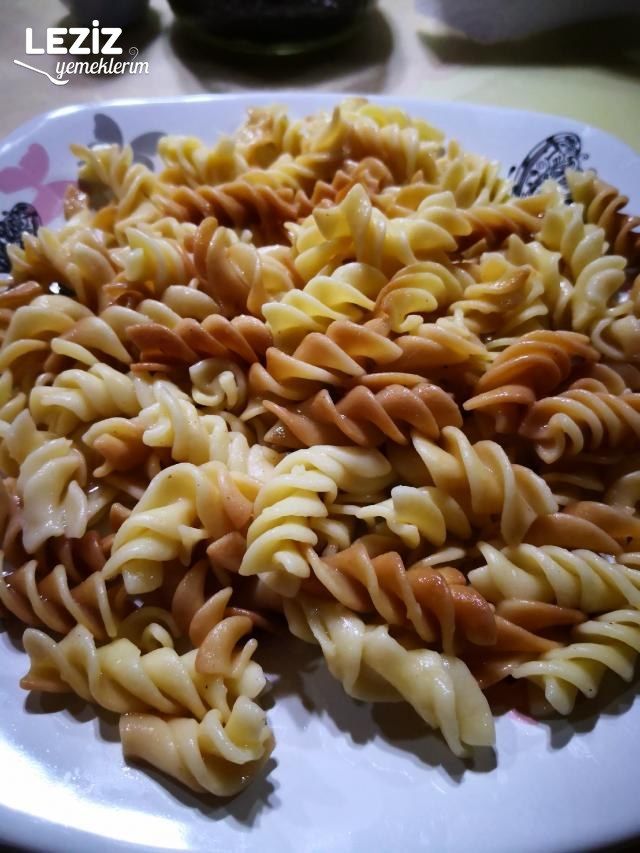 Tereyağlı Demleme Makarna (Püf Noktaları İle)
