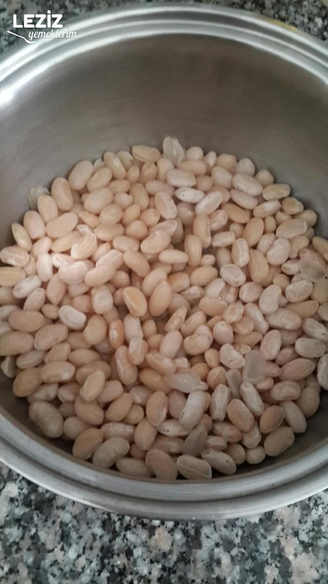 Kuru Fasulye Yemeği