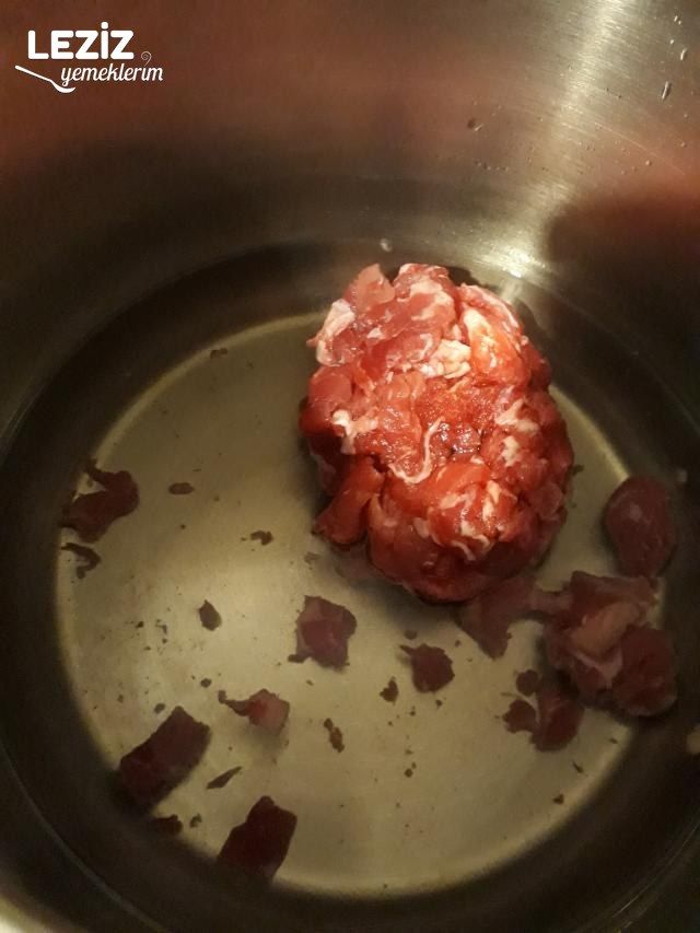 Nefis Etli Patates Yemeği