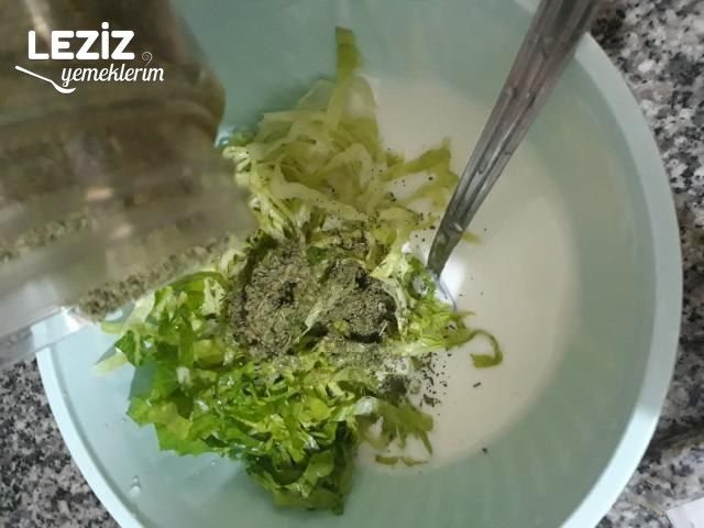 Marul Cacığı