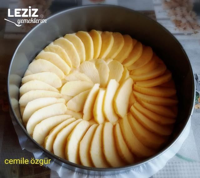 Mükemmel Elmalı Kek