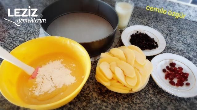 Mükemmel Elmalı Kek