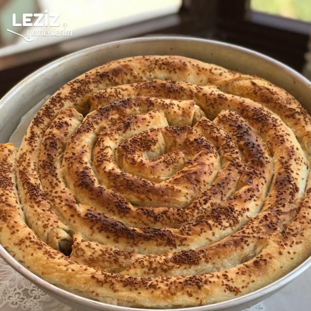Sodalı Kıymalı Börek Nasıl Yapılır?