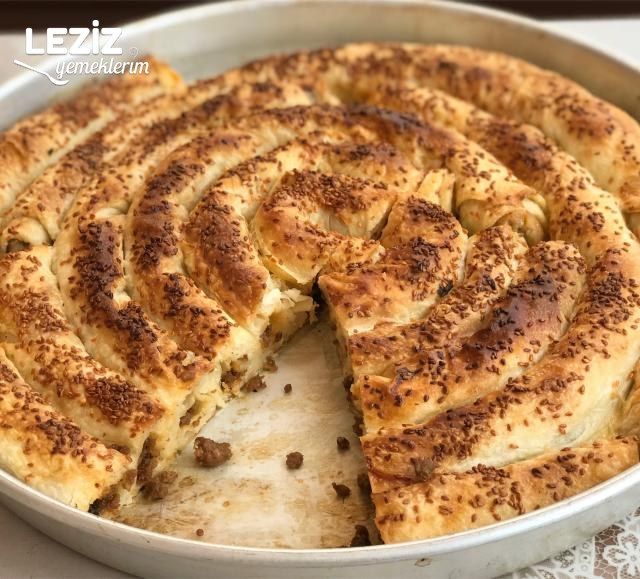 Sodalı Kıymalı Börek Nasıl Yapılır?