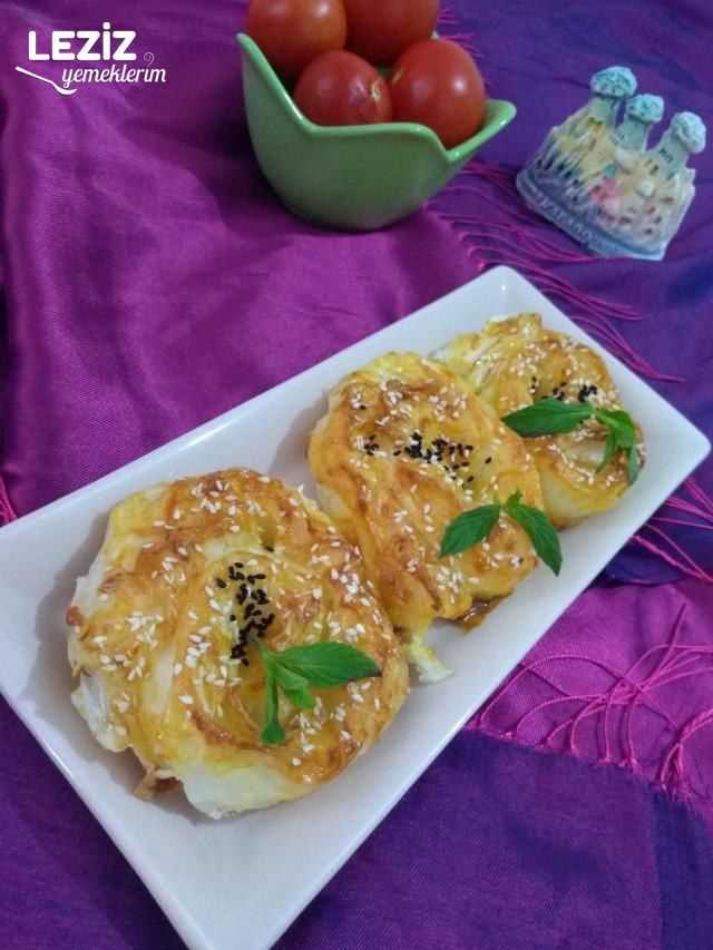 Güllaç Yaprağından Börek Yapımı Tarifi