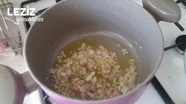 Kuş Ekmeği Otu İle Bulgur Pilavı