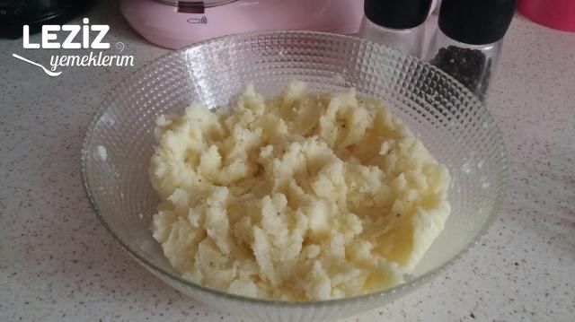 Nefis Patates Püreli Tavuk Sote