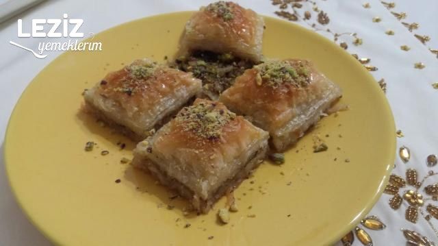 Hazır Yufka İle Kare Baklava