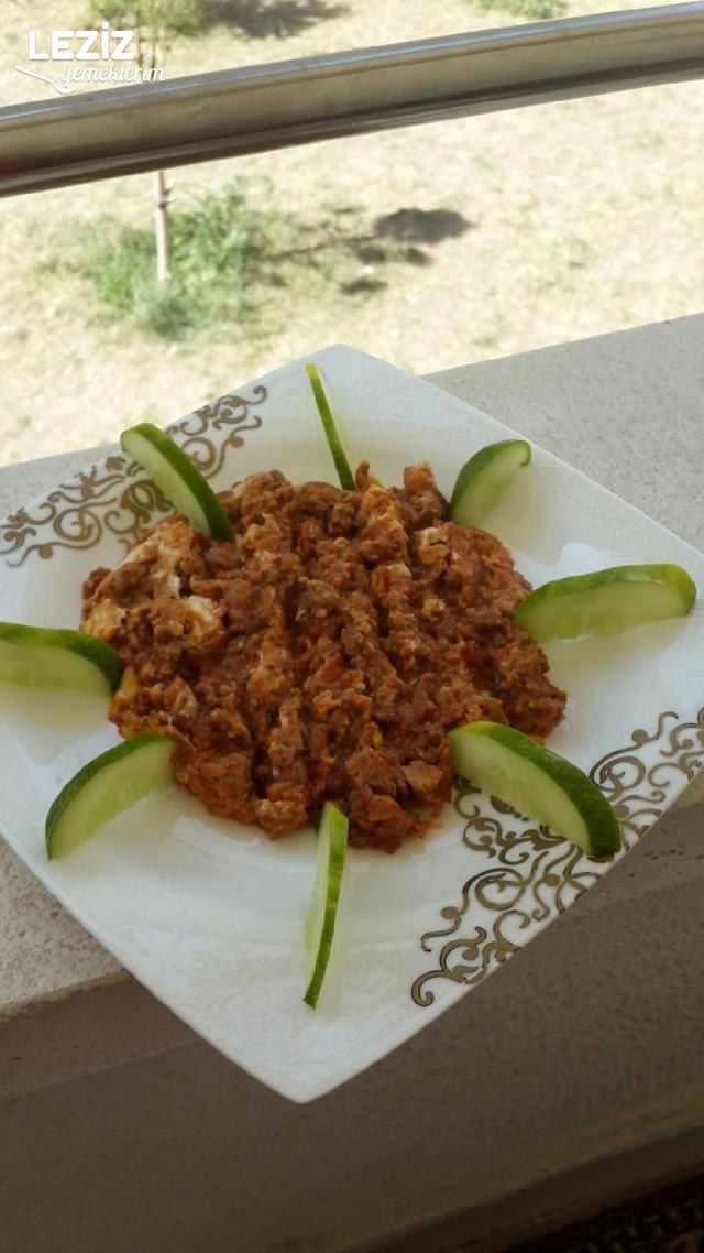 Kıymalı Yumurta Tarifi