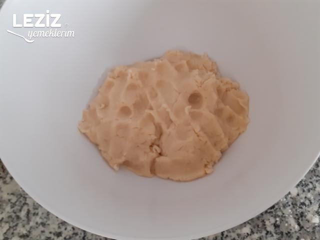 Ağızda Dağılan Tuzlu Kurabiye Nasıl Yapılır?