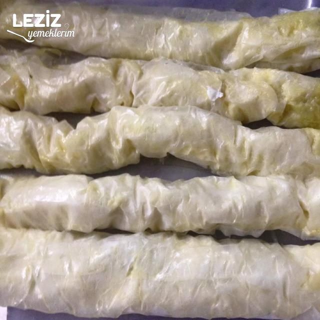 Baklava Yufkasından Çıtır Börek Nasıl Yapılır?