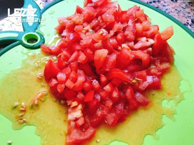 Leziz Domatesli Bulgur Pilavı