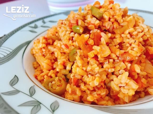 Leziz Domatesli Bulgur Pilavı