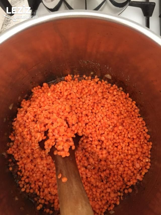Kıymalı Mercimek Çorbası Tarifi