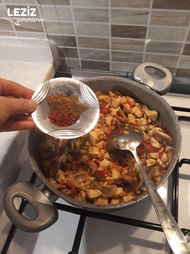 Nefis Tavuklu Mantar Sote