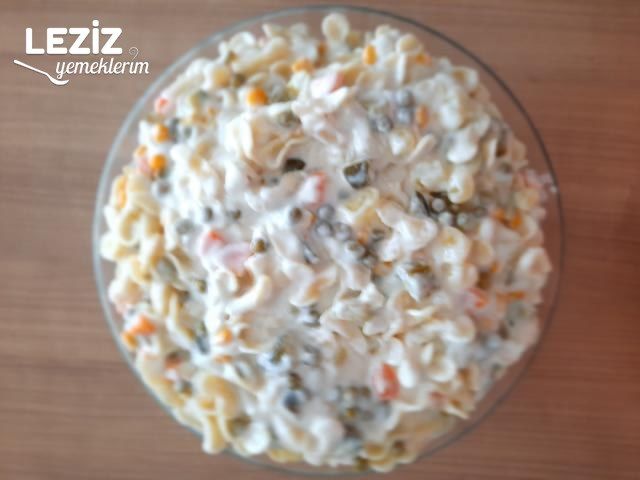 Makarna Salatası