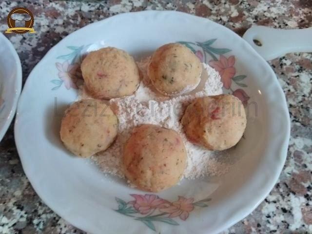 Pastırmalı Patates Köftesi
